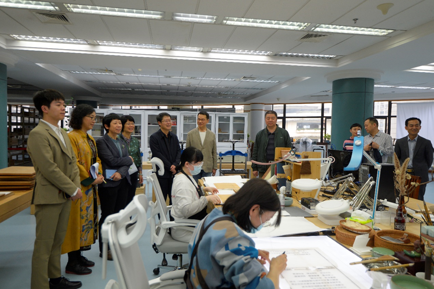 武汉图书馆圆满完成“全国古籍重点保护单位”复核抽查工作