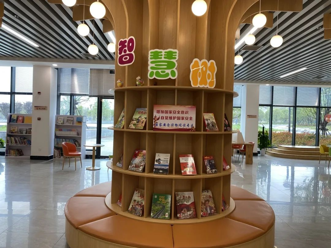 咸安区图书馆被授予咸宁市国家安全教育示范点