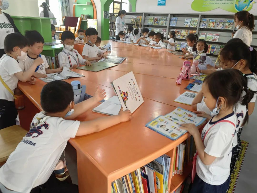 十堰市图书馆开展低幼儿童参观阅览活动