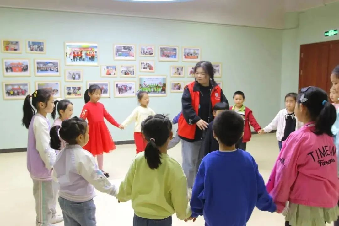 咸宁市少儿图书馆开展“微观世界”系列主题活动