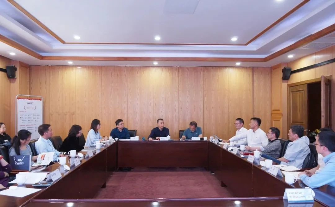 “北京市高校智慧图书馆学术研讨会”在人天集团北京总部召开