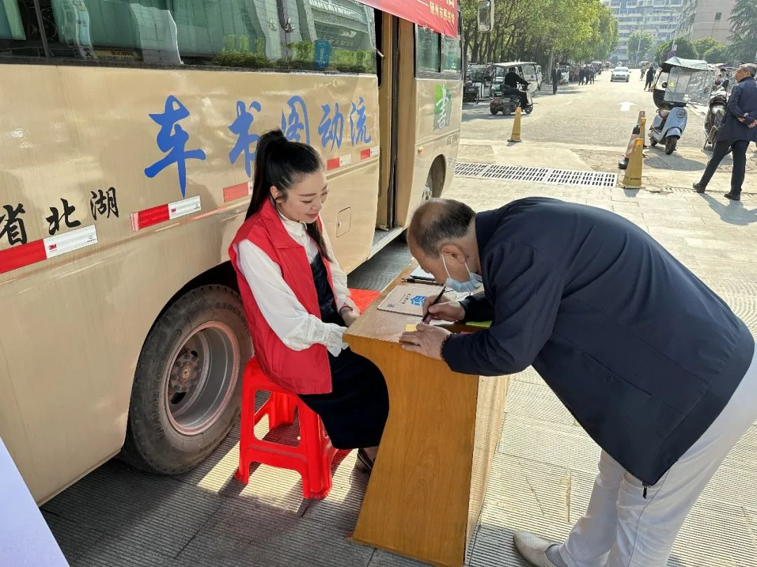 随州市图书馆活动：“浓情五月天·母爱暖心间”给最爱的人送上祝福