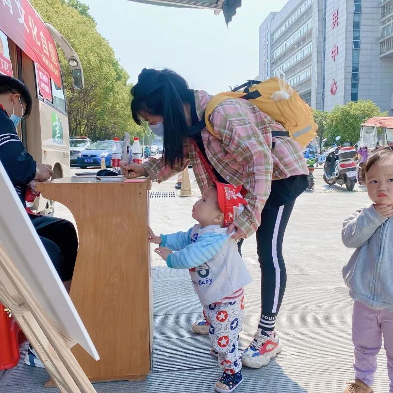 随州市图书馆活动：“浓情五月天·母爱暖心间”给最爱的人送上祝福