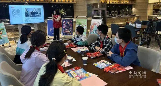 武昌区中南路街道联合多家单位共同举办“书润童心、伴童成长”庆“六一”读书主题活动