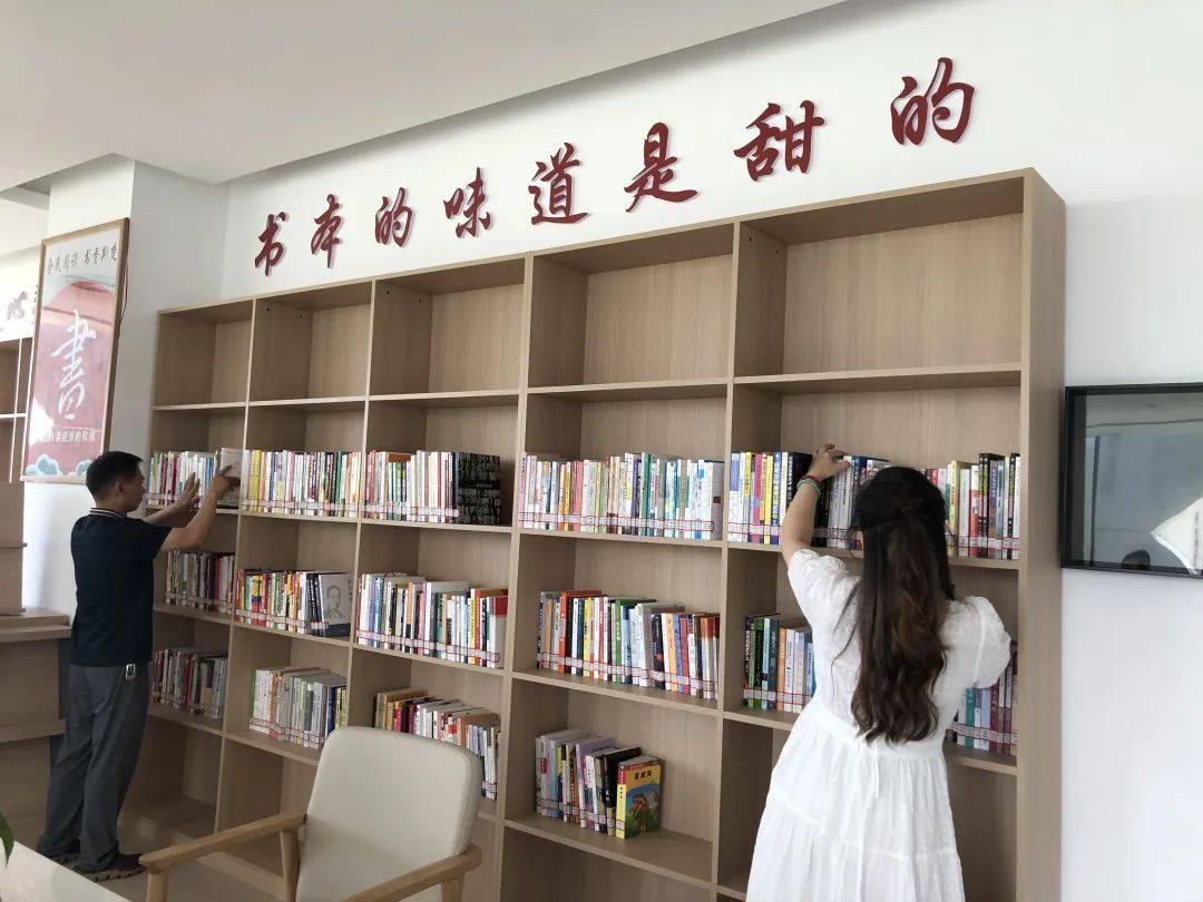 荆州市图书馆悦读书吧入驻新家