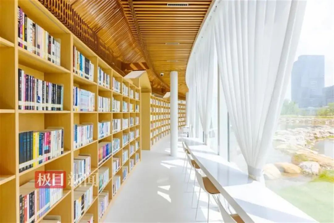1万册藏书免费借阅！光谷中央生态大走廊城市书房对外开放