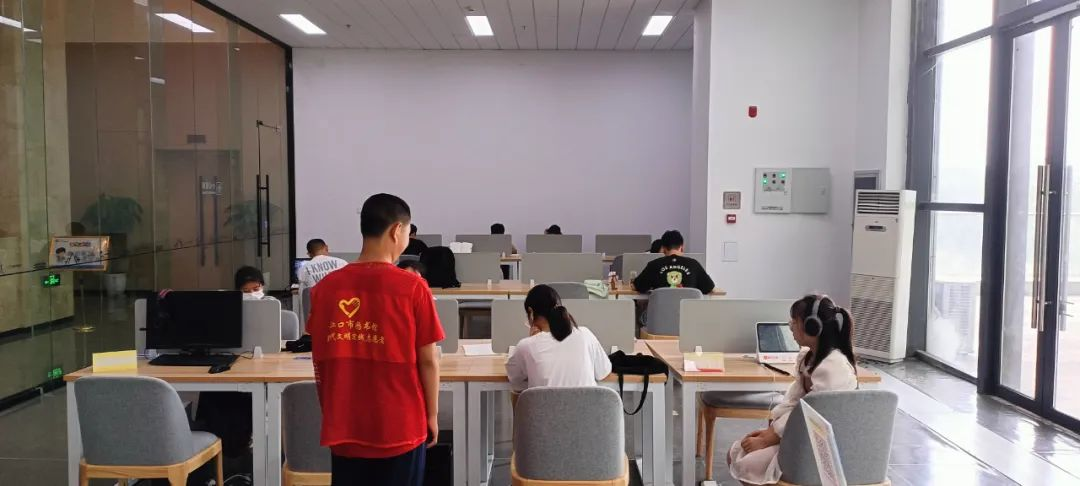 丹江口市图书馆暑期志愿者招募结束暨志愿服务风采展示