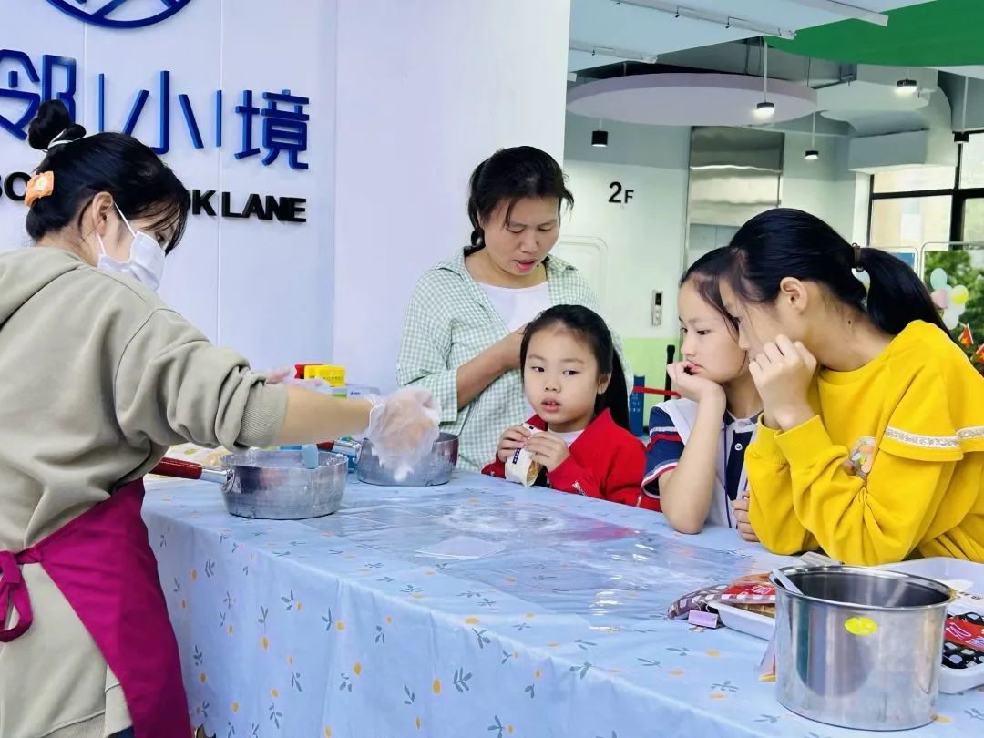 咸宁市少儿图书馆开展“快乐阅读”系列主题活动