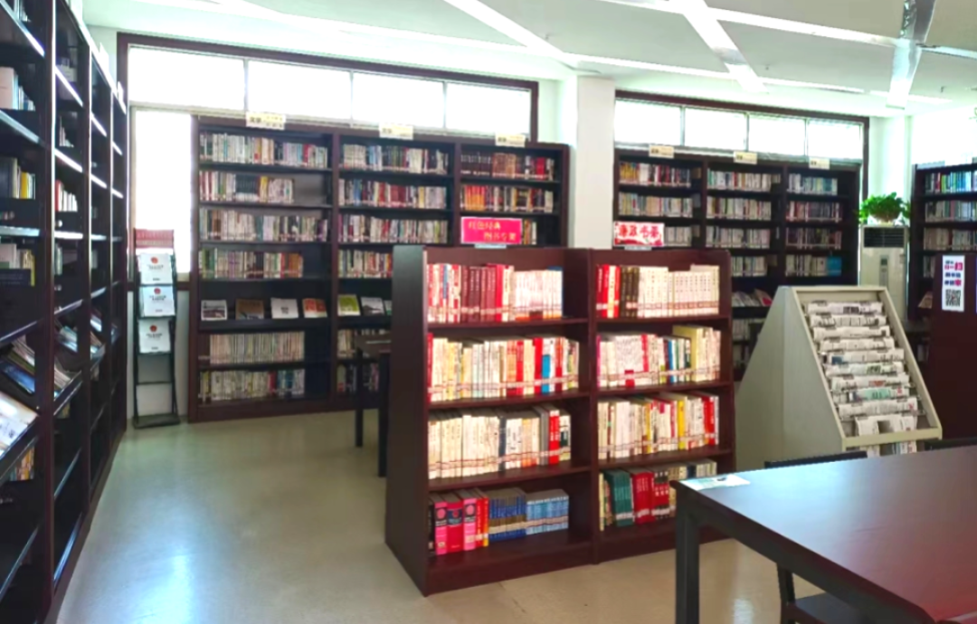 惊！艳！了！巴东县图书馆新装上线，快来打卡吧！