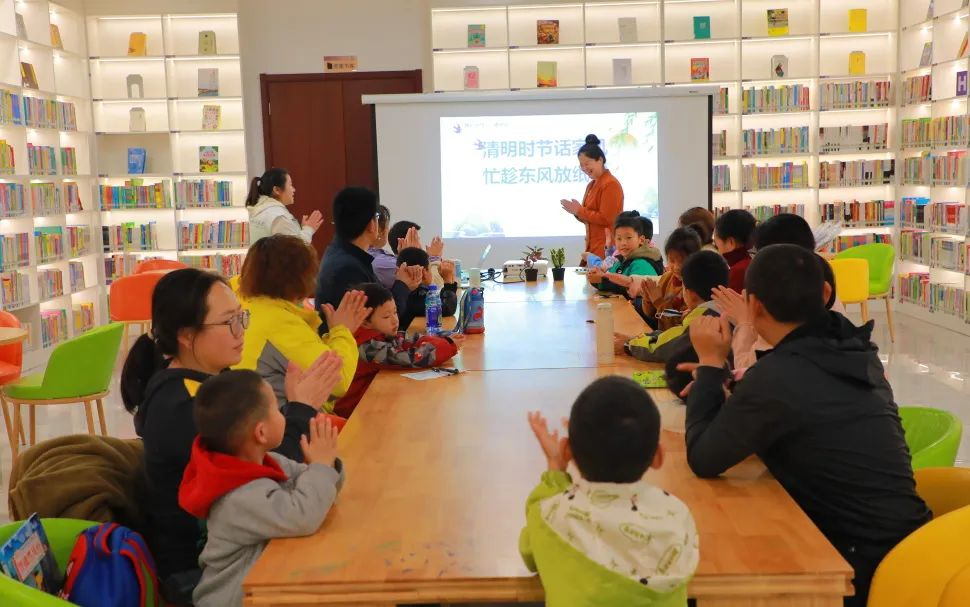 咸安区图书馆周末活动精彩回顾