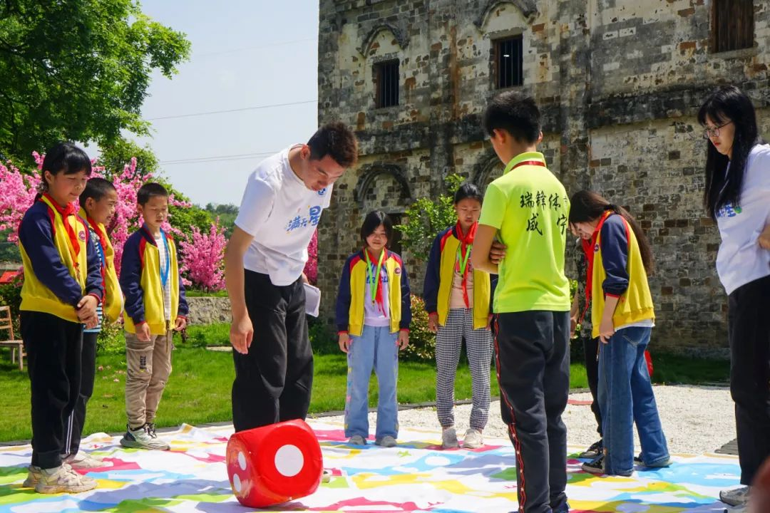 【图书馆服务宣传周】我与读书有个约定：4.23咸宁市图书馆阅读活动掠影