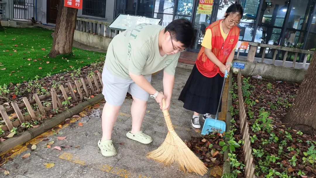 丹江口市图书馆暑期志愿服务风采展示第三期