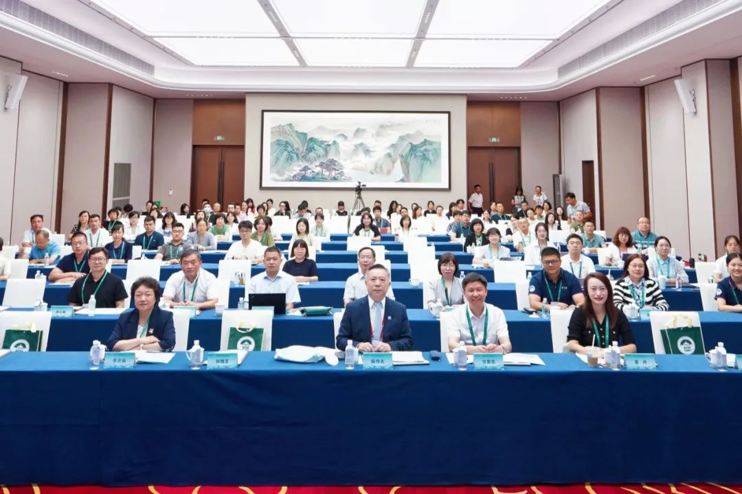 2024年中国图书馆年会“图书馆核心业务创新与图书馆学教育发展”主题会场顺利召开