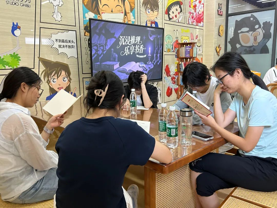 房县图书馆：“沉浸推理 乐享书香”剧本杀活动点燃阅读新体验