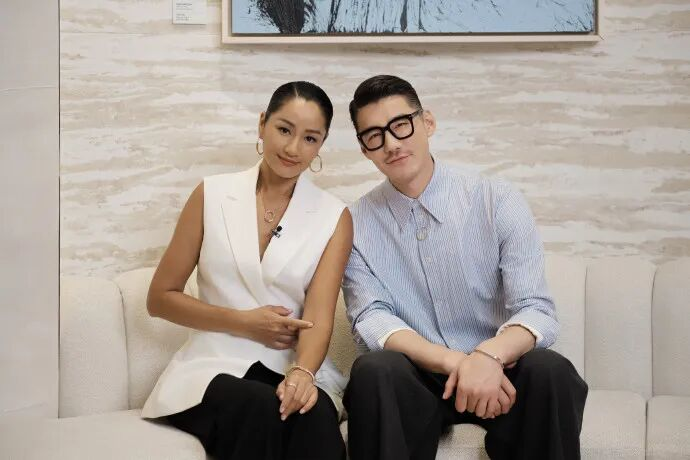 “手术成功！”54岁胡兵发文报平安，暗恋瞿颖30多年，至今不婚不育，胡兵的故事太多意难平