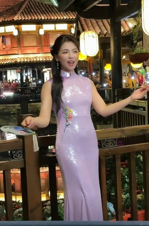 王珂也没想到，为自己还清亿万债务的刘涛，走上了另外一条上坡路